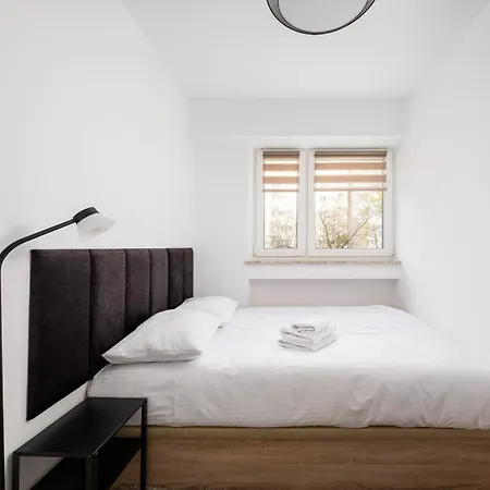 Bielany Modern By Bookinghost