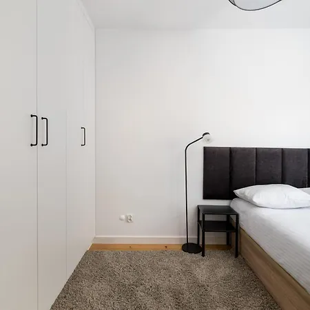 Lägenhet Bielany Modern By Bookinghost *